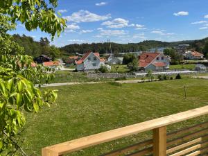 Gallery image of Stuga Tjörn/Almösund in Almösund