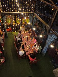 Gasten van Yog Hostel- Rooftop Yoga & Backpacker Social Stay in Thamel, Kathamndu