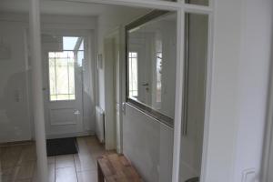 DassowにあるHaus Schwalbennest - Whgの鏡付廊下 +13枚の写真