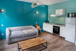 Η κουζίνα ή μικρή κουζίνα στο APPARTEMENTS VINUALES
