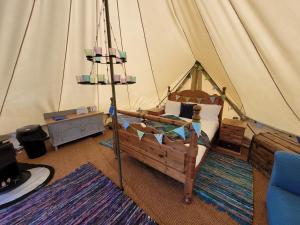 Posezení v ubytování Park Farm Holidays Glamping