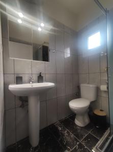 Ένα μπάνιο στο Harmony Luxury House +17 φωτογραφίες