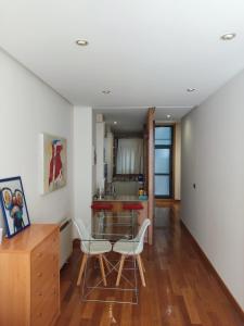 Zdjęcie z galerii obiektu Pleno centro, Terraza, Principe, 5 min casco vello y estación AVE w mieście Vigo