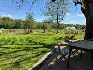 Zahrada ubytování Hinkelshof - 3 Gästezimmer - naturnah, ökologisch, urig, Selbstversorgerküche