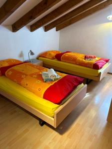 MagadinoにあるLa Preferitaの二段ベッド2組が備わる客室です。