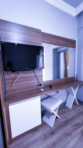 TV a/nebo společenská místnost v ubytování West Taksim suites