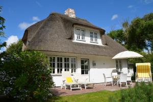 Hoone, kus puhkemaja asub