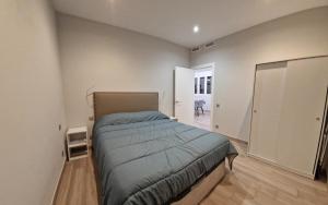 Postel nebo postele na pokoji v ubytování Sal y Mar Apartment - Playa de Almeria - Centro de Almeria