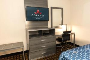 Postel nebo postele na pokoji v ubytování Coratel Inn & Suites by Jasper Mankato