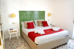 Postel nebo postele na pokoji v ubytování Alya Rooms