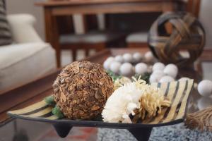 two balls on a plate on a table at Modern 2 bed in Westminster in Westminster