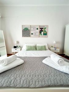 Una cama o camas en una habitación de Apartment at center of Corfu town-Urban Hideout