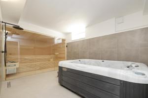 Koupelna v ubytování Holiday Home Pisačić