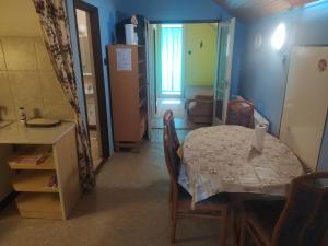 Fotografie z fotogalerie ubytování Etus Vendéghaz 2 v destinaci Balatonfenyves + 6 fotografií