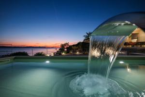 Bazén v ubytování Holiday Home Pisačić nebo v jeho okolí