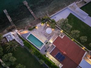 Bazén v ubytování Holiday Home Pisačić nebo v jeho okolí