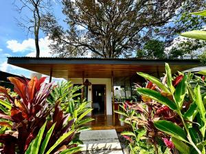 Jardín al aire libre en Almendros Eco-Villas