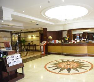 The lobby or reception area at Al Manar Hotel Apartments