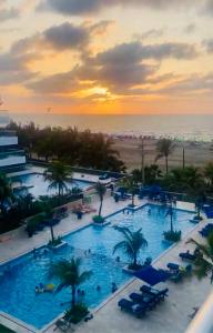 Bazén v ubytování MORROS EPIC luxury beach nebo v jeho okolí + 56 fotografií