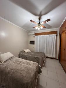 Excelente casa céntrica客房内的一张或多张床位