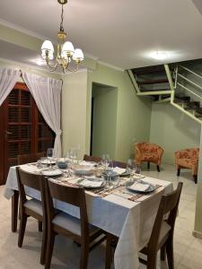 Excelente casa céntrica的休息区