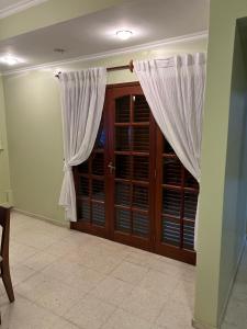 圣罗莎Excelente casa céntrica的相册照片