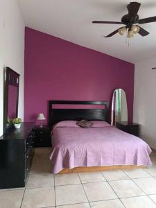 Foto dalla galleria di Casa Minimalista Bosques- 3 pisos a Oaxtepec