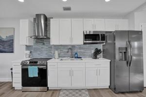 Gallery image of The Front Wave Luxury Home in Fort Lauderdale +21 photos