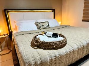 Postel nebo postele na pokoji v ubytování Ocean Luxe in Paradise - Le Paradis Royal