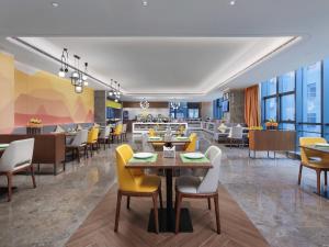 Restaurace v ubytování Hampton by Hilton Shenzhen Longhua Qinghu