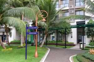 Κήπος έξω από το Calma Studio I @Skyhouse Apartment