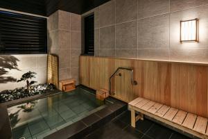 Galeriebild der Unterkunft REF Matsuyama City Station by VESSEL HOTELS in Matsuyama