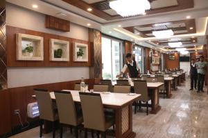 Restaurace v ubytování Sea Resort !! 500 Metre Dheusagar Park !! New Digha !! Pet Friendly !!