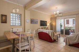 Μια τηλεόραση ή/και κέντρο ψυχαγωγίας στο Natalia Guest House