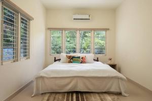 Fotografie z fotogalerie ubytování Premium 5 BR full pool villa by lake close to Vagamon v destinaci Muttam + 45 fotografií