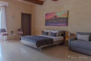 Gallery image of Hollies in Qala