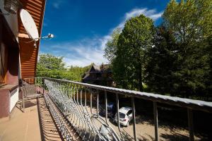 Balkón nebo terasa v ubytování Willa na Wzgórzu