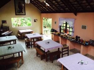 Um restaurante ou outro lugar para comer em Castelar da Alvorada