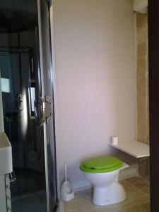 Gallery image of Appartamento con giardino a 3 metri dalla spiaggia in Taranto