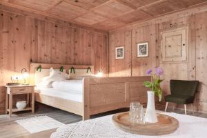 Postel nebo postele na pokoji v ubytování Hotel Drumlerhof + 37 fotografií
