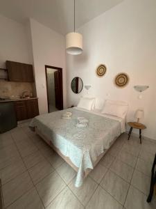 Postel nebo postele na pokoji v ubytování Fedra Apartments Lindos