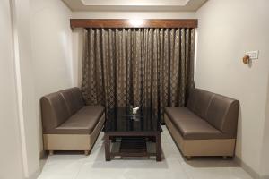 Χώρος καθιστικού στο Hotel Apratim Lodging & Boarding