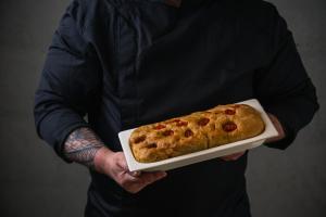 Jedlo v apartmánovom hoteli alebo blízkom okolí