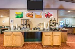 a large counter in a hotel room with a counter top at Quality Inn & Conference Center in Somerset