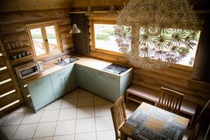 Kuchyň nebo kuchyňský kout v ubytování Relax S-L-A-P-Y Resort - Mlýn v zátoce