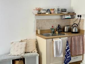 Кухня або міні-кухня у Alderbury Studio
