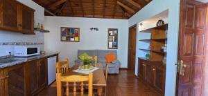 Kuchyň nebo kuchyňský kout v ubytování Vivienda Vacacional El Lagar, Bodega A