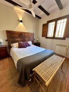 Cama ou camas em um quarto em Casas Bajas Alojamiento Rural
