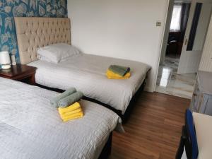 Postel nebo postele na pokoji v ubytování Modern 2 bedroom flat by Dover Port, Castle& Sea!