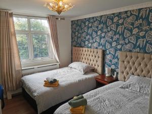 Postel nebo postele na pokoji v ubytování Modern 2 bedroom flat by Dover Port, Castle& Sea!